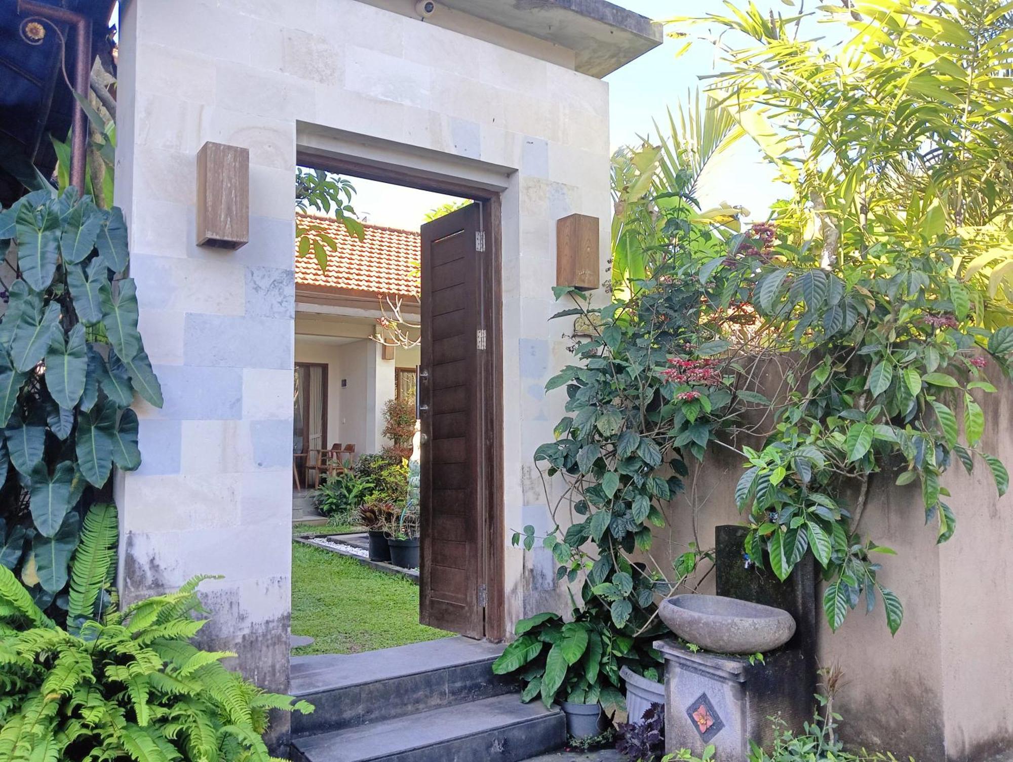 Kama Ayu Bungalow Убуд Екстериор снимка